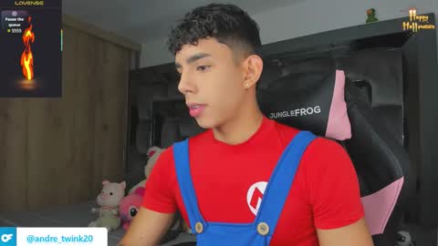 Snapshot of andrew_twink18 chatting on October 2025 04:32:02 AM Andrew M. online show from October 2025 04:32:02 AM