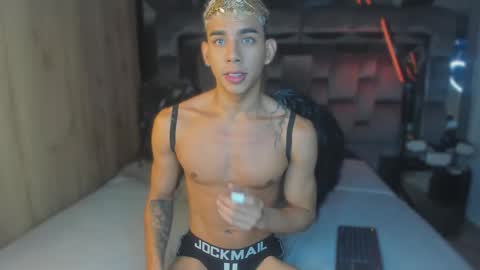 Snapshot of andrew_twink18 chatting on January 2026 05:13:01 AM Andrew M. online show from January 2026 05:13:01 AM