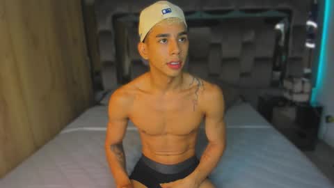 Snapshot of andrew_twink18 chatting on January 2026 07:50:02 PM Andrew M. online show from January 2026 07:50:02 PM