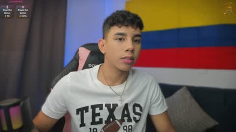 Snapshot of andrew_twink18 chatting on June 2026 09:15:02 PM Andrew M. online show from June 2026 09:15:02 PM
