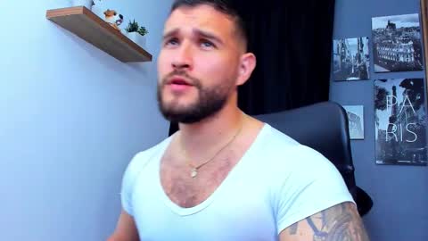 Snapshot of andrewdiaz_ chatting on October 2025 05:11:02 AM Andrew Diaz online show from October 2025 05:11:02 AM