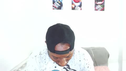 Snapshot of andrewoconnor__ chatting on December 2025 02:11:01 PM Andrew Oconnor online show from December 2025 02:11:01 PM