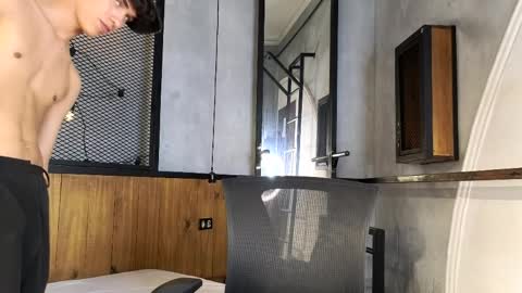 Snapshot of andrewortix chatting on March 2026 04:34:02 AM AndreWortix online show from March 2026 04:34:02 AM