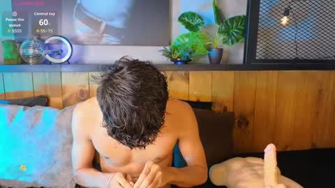 Snapshot of andrewortix chatting on April 2026 05:45:02 AM AndreWortix online show from April 2026 05:45:02 AM