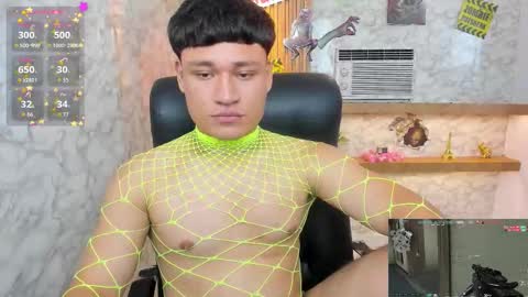 Andrew online show from October 2025 09:57:01 PM