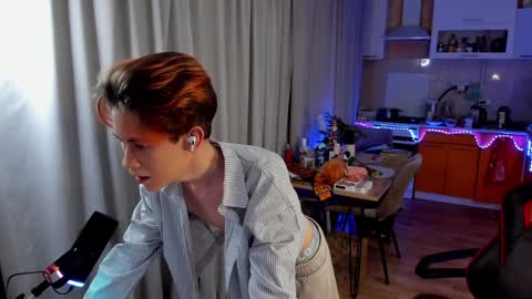 Snapshot of andrewwcarter2 chatting on January 2025 05:53:01 PM Andrew online show from January 2025 05:53:01 PM