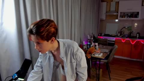 Snapshot of andrewwcarter2 chatting on January 2025 06:50:01 PM Andrew online show from January 2025 06:50:01 PM