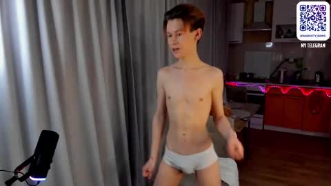 Snapshot of andrewwcarter2 chatting on February 2025 06:23:02 PM Andrew online show from February 2025 06:23:02 PM