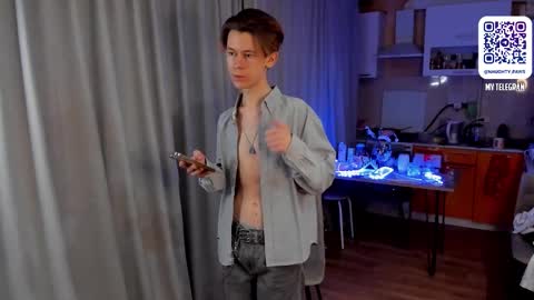 Snapshot of andrewwcarter2 chatting on March 2025 07:05:01 PM Andrew online show from March 2025 07:05:01 PM