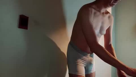 Snapshot of andrexmartinex chatting on December 2024 10:44:02 PM Andres online show from December 2024 10:44:02 PM