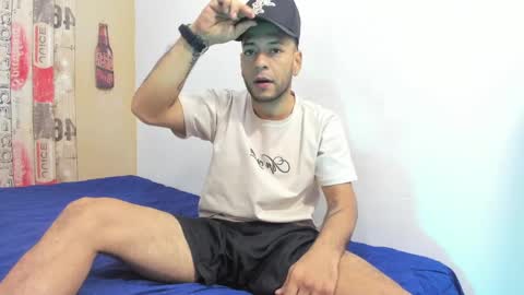 Snapshot of andrey_u92 chatting on January 2025 04:09:01 AM online show from January 2025 04:09:01 AM