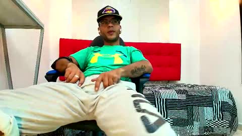 Snapshot of andrey_u92 chatting on September 2025 08:24:02 PM online show from September 2025 08:24:02 PM