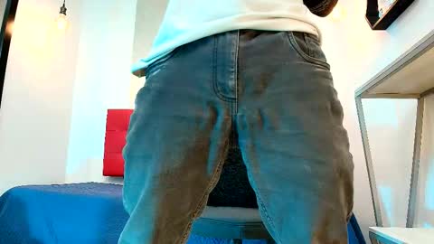 Snapshot of andrey_u92 chatting on October 2025 08:39:02 PM online show from October 2025 08:39:02 PM