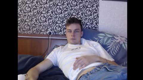 andrian_sweety online show from December 2025 03:19:01 PM