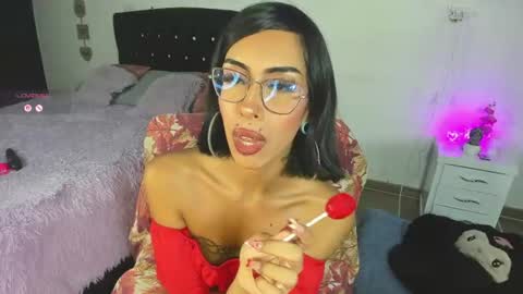 vero paez online show from June 2026 02:35:01 AM