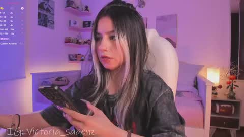 Victoria Senz  online show from May 2026 03:50:02 PM