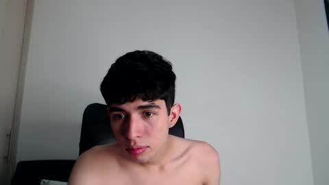 Snapshot of andy19_hot chatting on January 2025 12:04:02 AM andy19_hot online show from January 2025 12:04:02 AM