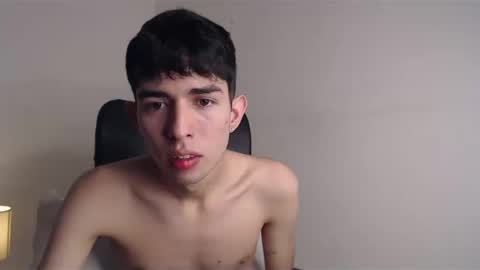 Snapshot of andy19_hot chatting on February 2025 11:24:02 PM andy19_hot online show from February 2025 11:24:02 PM