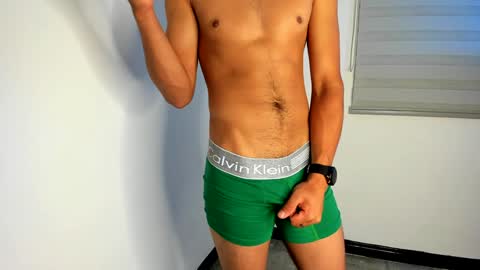 Snapshot of andy_0018 chatting on January 2025 11:02:01 AM Andy online show from January 2025 11:02:01 AM