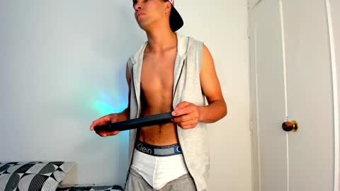 Snapshot of andy_0018 chatting on January 2025 05:26:02 PM Andy online show from January 2025 05:26:02 PM