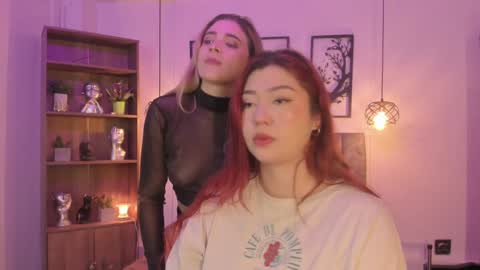 andy_and_emma online show from December 2024 12:05:02 PM