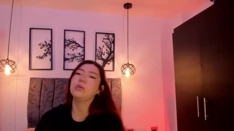 andy_and_emma online show from February 2025 12:34:02 PM