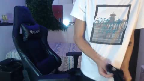 Snapshot of andy_dan1 chatting on January 2025 01:46:01 PM andy_dan1 online show from January 2025 01:46:01 PM