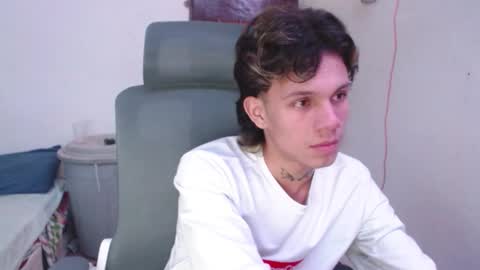 andy_dan1 online show from June 2026 07:23:01 AM