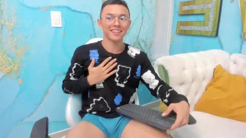 Snapshot of andy_dior18 chatting on February 2025 01:13:02 AM ANDY online show from February 2025 01:13:02 AM