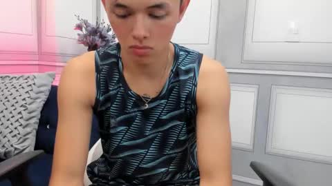 Snapshot of andy_dior18 chatting on September 2025 09:28:02 PM ANDY online show from September 2025 09:28:02 PM