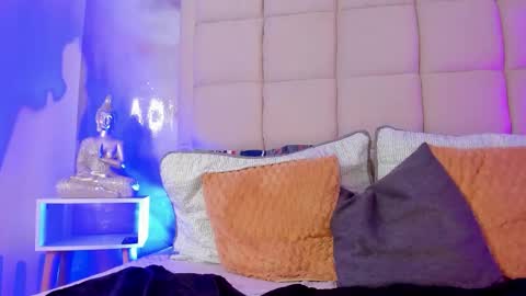  Andy  online show from November 2025 02:42:01 PM