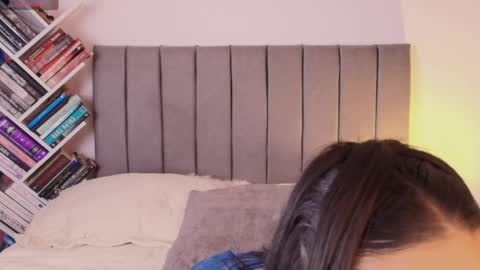 andy_saenz13 online show from April 2026 08:50:02 PM