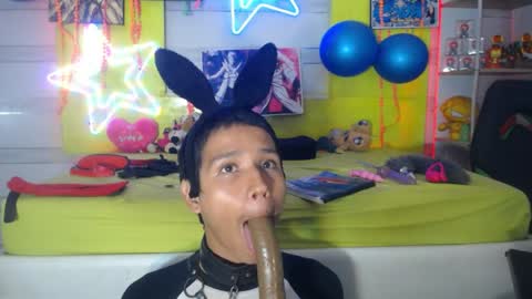 andy online show from March 2026 10:09:01 PM