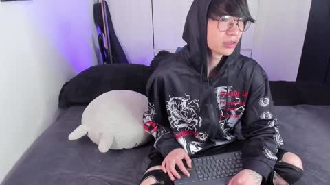 twx Andy twink3 online show from December 2024 02:33:02 PM