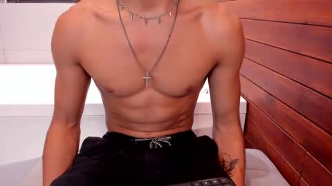 Snapshot of andyjoy_ chatting on January 2025 05:59:02 PM Andy Joy online show from January 2025 05:59:02 PM