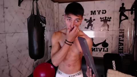 Snapshot of andyjoy_ chatting on February 2025 01:54:02 PM Andy Joy online show from February 2025 01:54:02 PM