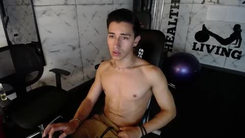 Snapshot of andyjoy_ chatting on February 2025 05:17:02 PM Andy Joy online show from February 2025 05:17:02 PM
