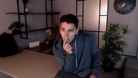 Snapshot of andyjoy_ chatting on March 2025 10:22:01 AM Andy Joy online show from March 2025 10:22:01 AM