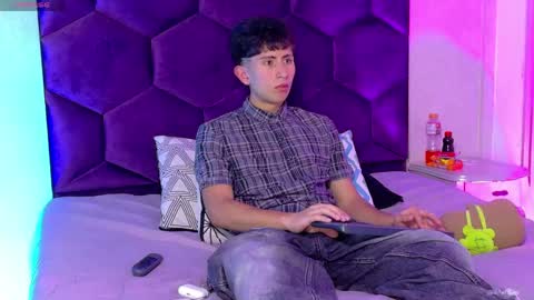 andyjustgame  online show from April 2026 04:18:02 AM