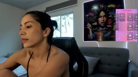 Snapshot of andykiuty chatting on November 2025 05:26:02 PM Andrea online show from November 2025 05:26:02 PM