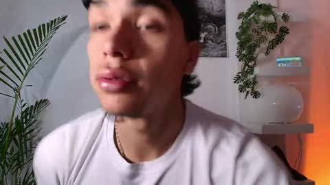 andypalmerr online show from May 2026 10:27:02 PM