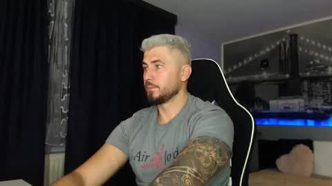 Snapshot of andysoul340 chatting on November 2025 01:37:01 AM Magic Andy online show from November 2025 01:37:01 AM