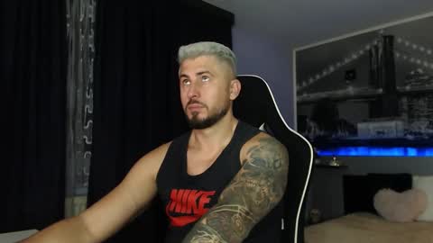 Snapshot of andysoul340 chatting on November 2025 02:21:01 AM Magic Andy online show from November 2025 02:21:01 AM