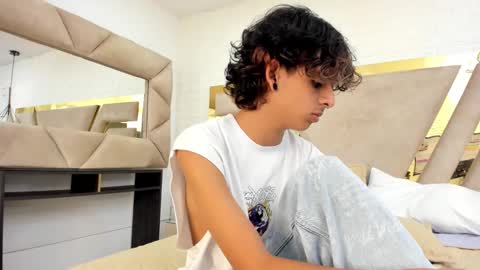 Snapshot of andyxibrat chatting on September 2025 07:26:01 PM andyxibrat online show from September 2025 07:26:01 PM