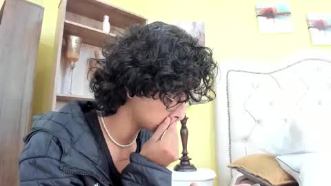 Snapshot of andyxibrat chatting on December 2025 07:09:01 PM andyxibrat online show from December 2025 07:09:01 PM