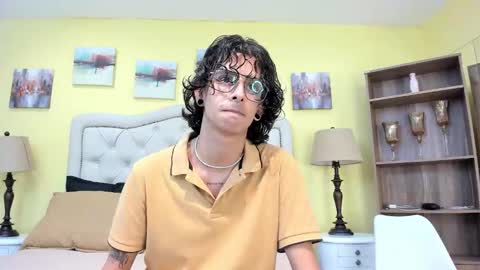 Snapshot of andyxibrat chatting on December 2025 07:10:01 PM andyxibrat online show from December 2025 07:10:01 PM