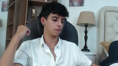 andyxibrat online show from April 2026 07:34:01 PM