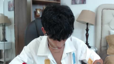 andyxibrat online show from May 2026 07:00:02 PM