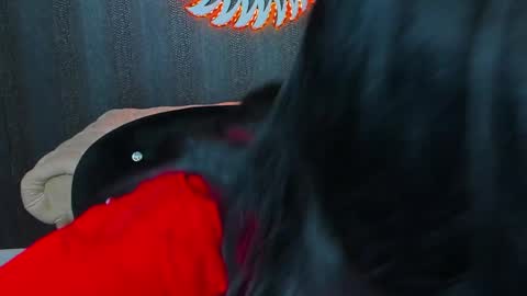 Snapshot of anemariejolie chatting on December 2024 02:14:02 AM Anne online show from December 2024 02:14:02 AM