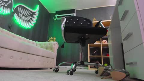 Snapshot of anemariejolie chatting on January 2025 10:39:01 PM Anne online show from January 2025 10:39:01 PM